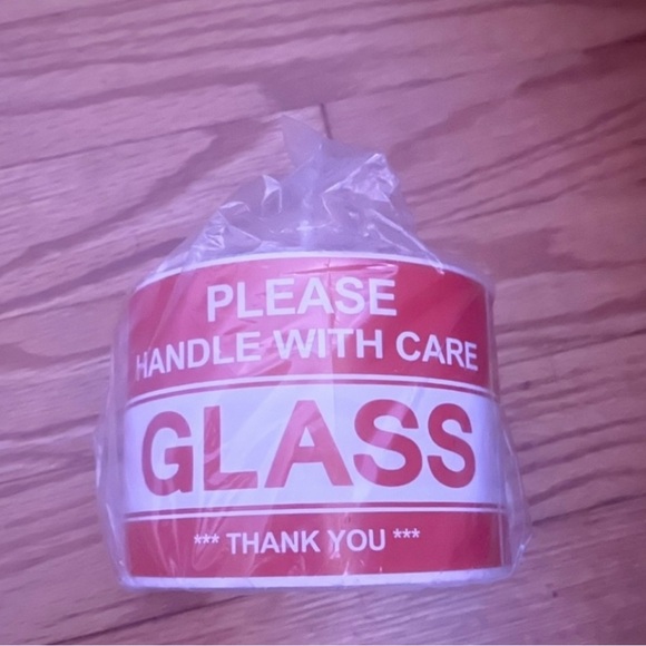 Rae Dunn Ceramic KISS ME Leprechaun Gnome. NEW IN BOX. - Picture 6 of 7